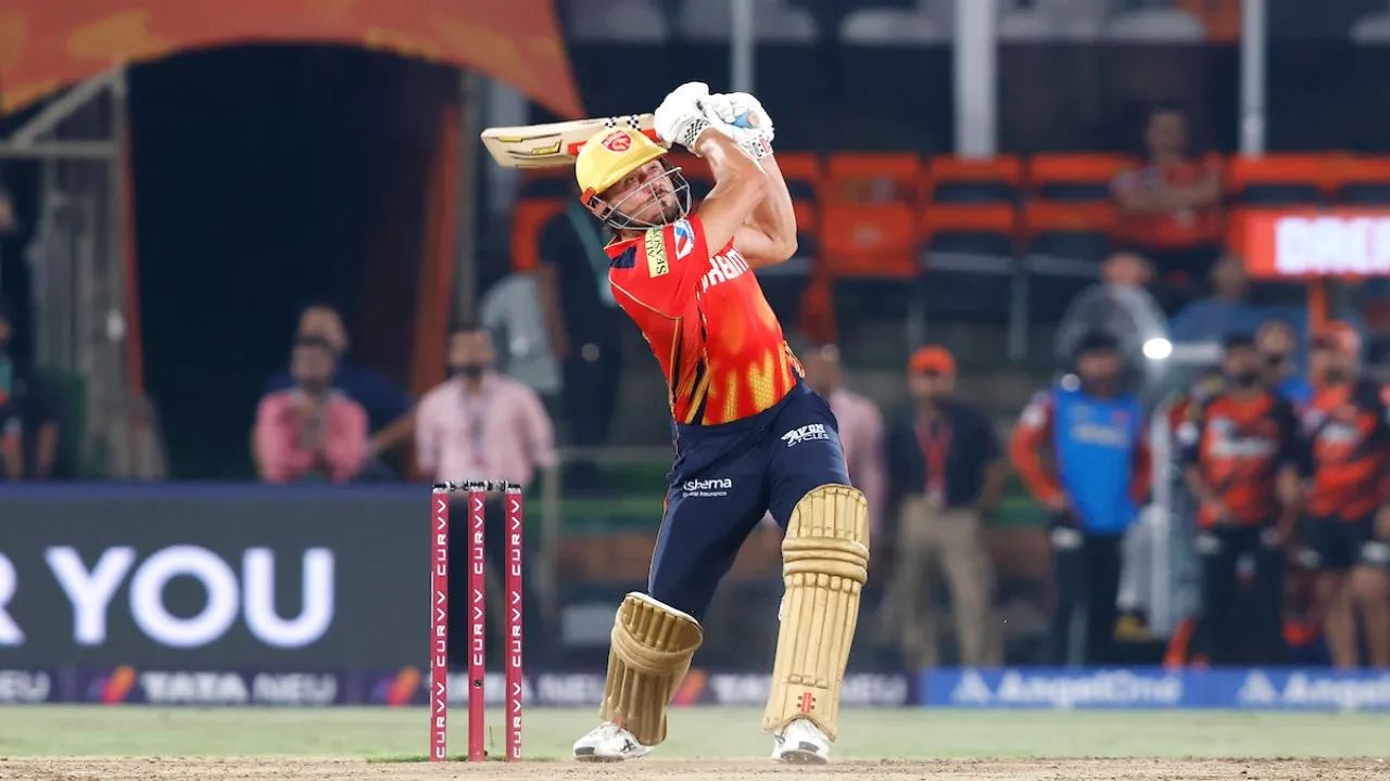 Marcus Stoinis vs Md Shami.webp